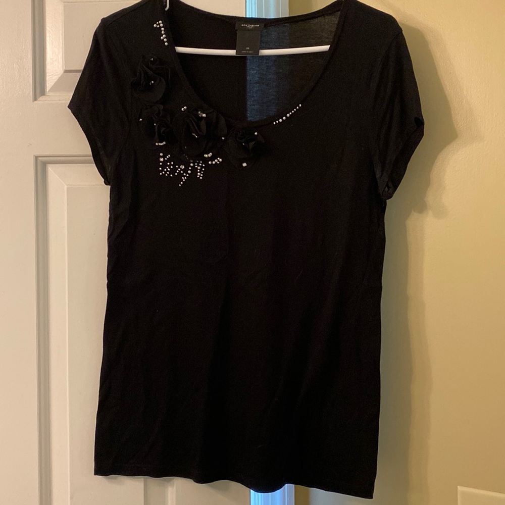 AnnTaylor medium black top